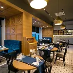Wind Of Lara & Hotel 5*