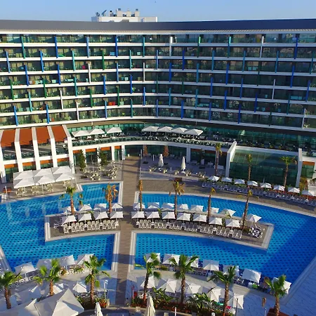 Wind Of Lara & Hotel 5*